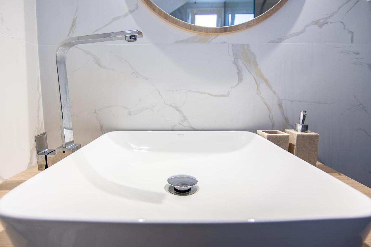 Georgianna'S Suite With Private Pool , 'Greysuite' Kómboi Exteriér fotografie