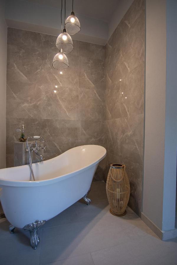 Georgianna'S Suite With Private Pool , 'Greysuite' Kómboi Exteriér fotografie