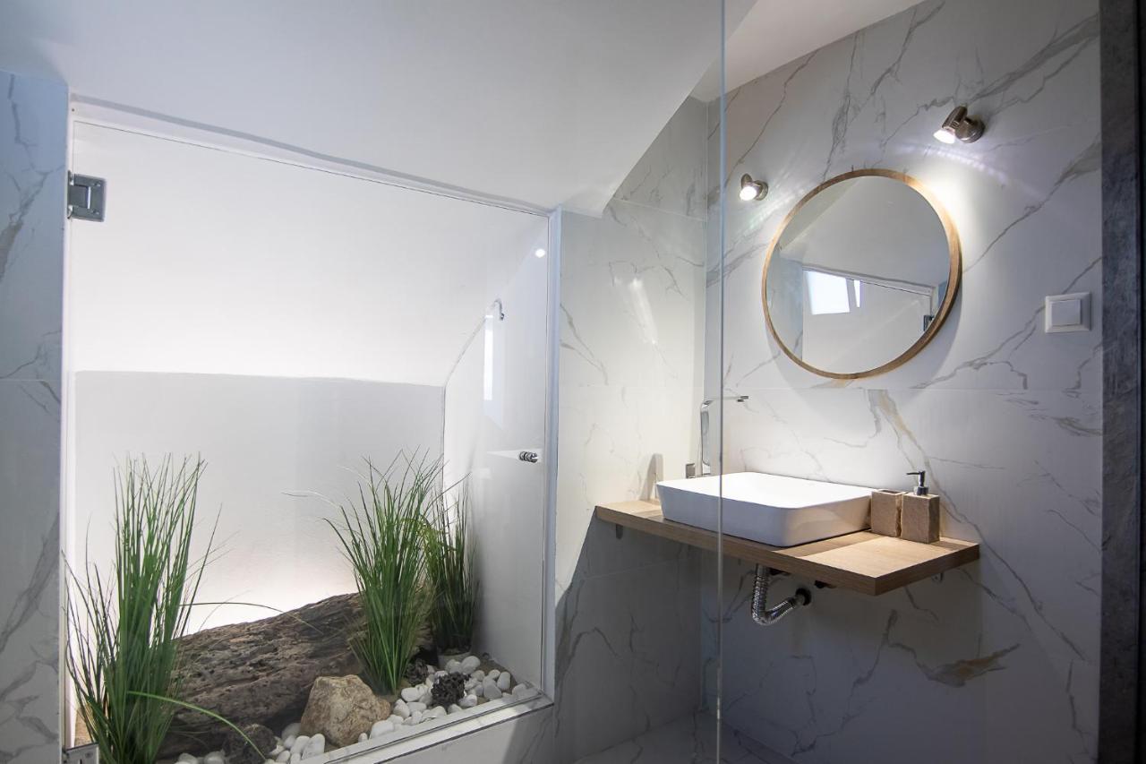 Georgianna'S Suite With Private Pool , 'Greysuite' Kómboi Exteriér fotografie